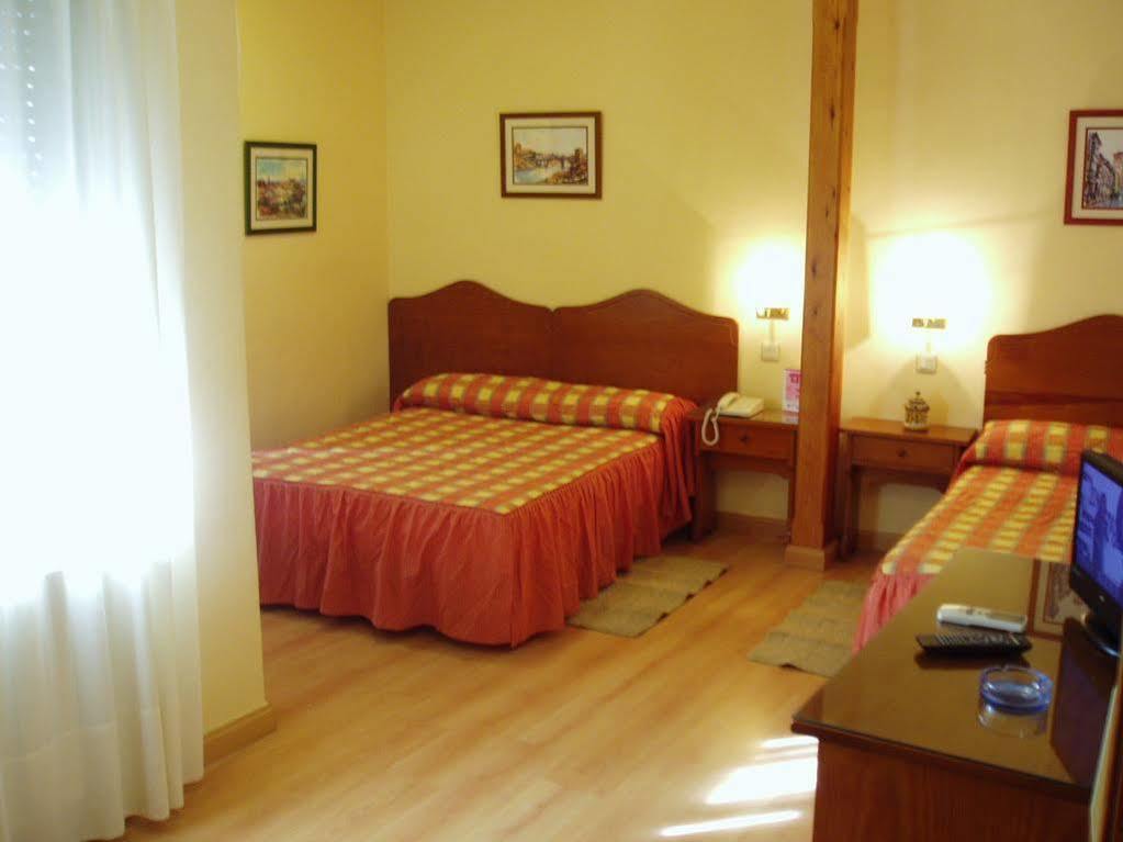 Hostal Santo Tome Toledo Exteriér fotografie